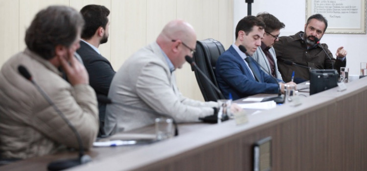 CPI do Esgoto avança com depoimento de ex-presidente do Samae