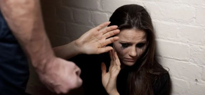Polícia Militar prende dois homens por violência doméstica