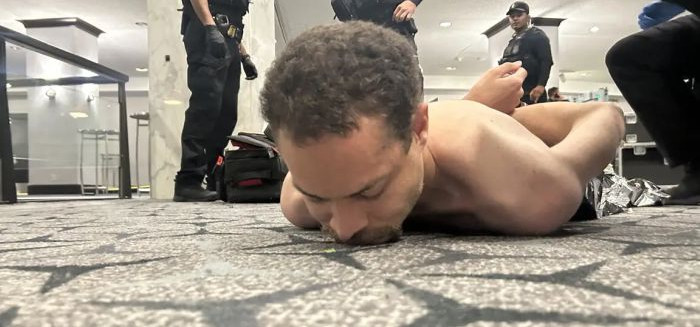 Professor do mês e criador de jogos: quem é o suspeito de ataque a Trump