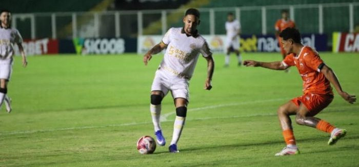 Camboriú bate Criciúma e abre vantagem na decisão da Taça Acesc