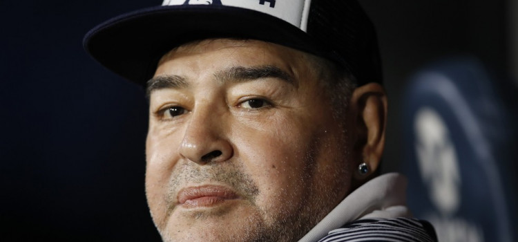 Don Diego Maradona morre aos 60 anos