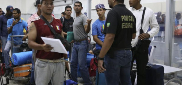 Refugiados da Venezuela chegam a BC amanhã