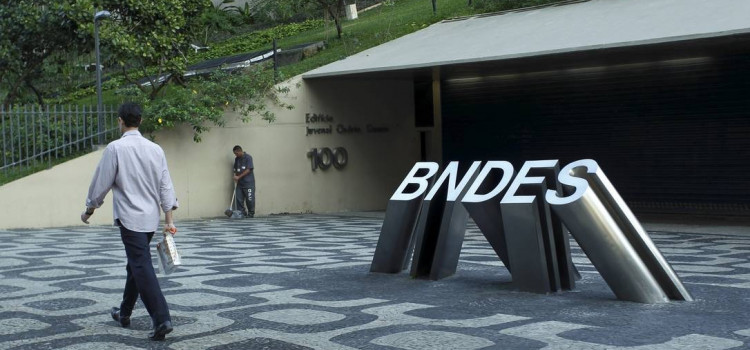 CPI ouve ex-assessor da presidência do BNDES