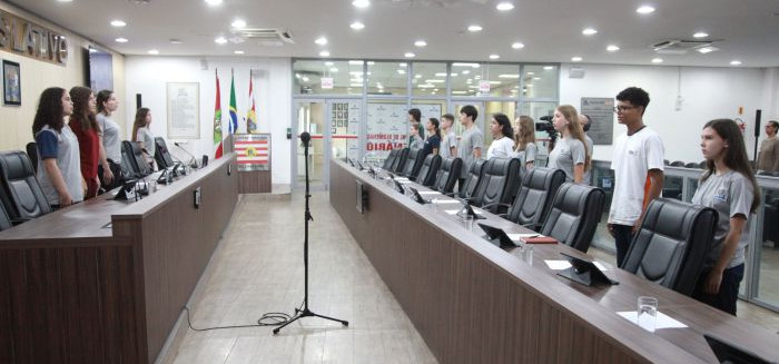 Câmara de Blumenau exporta modelo de sucesso da Câmara Mirim para o Sul de SC