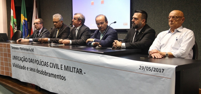 Comissão promove seminário sobre unificação das polícias Civil e Militar em SC