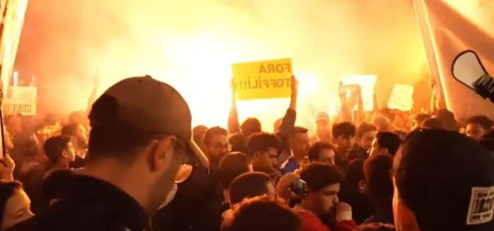 MBL faz novo protesto contra Banco Master e pede prisão de Daniel Vorcaro