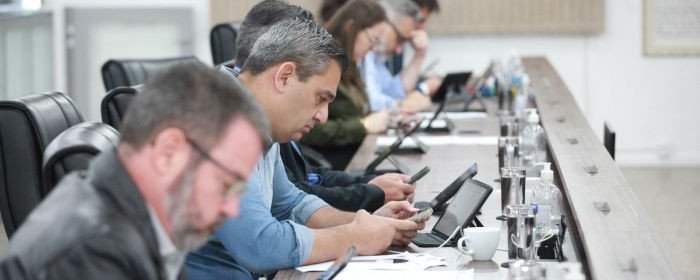 Câmara mobiliza debates sobre obras, ajuste fiscal e educação