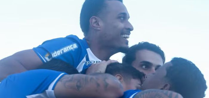 Avaí engata 3ª vitória seguida na Série B e vive melhor momento no ano
