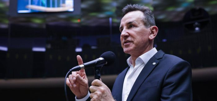 Deputado de SC propõe tornozeleira obrigatória para agressores de mulheres