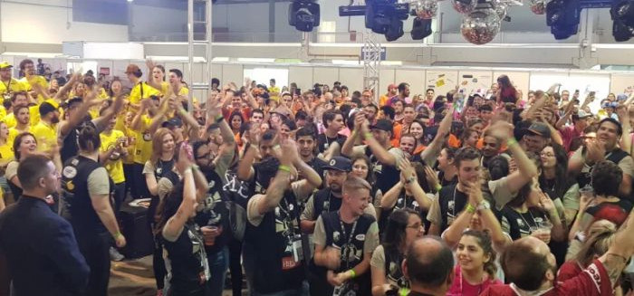 Gincana Cidade de Blumenau: tradição e solidariedade mobilizam a região