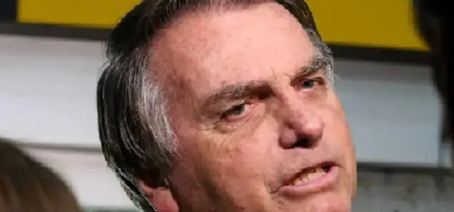Bolsonaro realiza exames em hospital após autorização de Moraes