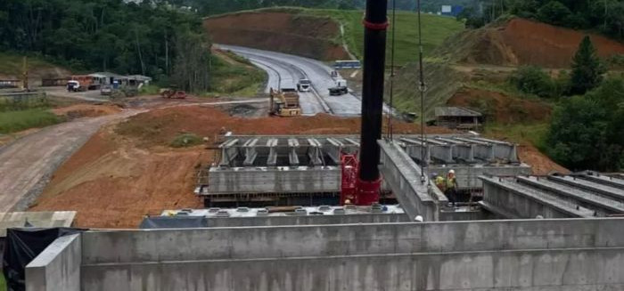 Via expressa em Blumenau: os bastidores de 12 anos de impasses e abandono