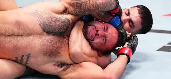 Steve Garcia nocauteia David Onama