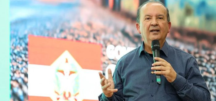 Jorginho Mello é favorito e pode ser reeleito no 1º turno