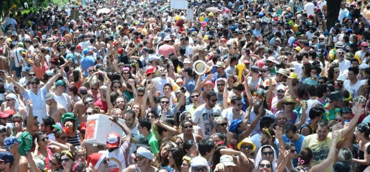 93% das brasileiras foram a favor do cancelamento do carnaval