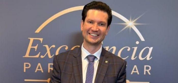 Gilson Marques é eleito o melhor parlamentar de SC