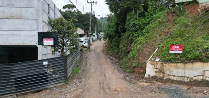 Prefeitura anuncia pavimentação de três ruas com investimento milionário