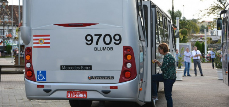 Ônibus voltam a circular normalmente no final de semana