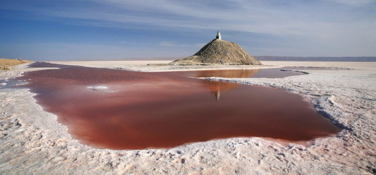 Desertos de sal pelo mundo reservam paisagens surpreendentes