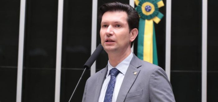 Gilson Marques lidera ação contra proibição de mercados preditivos