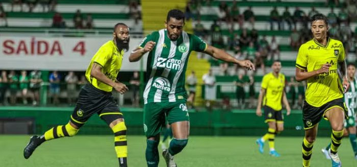 Chapecoense vence São Bernardo com gol salvador nos acréscimos