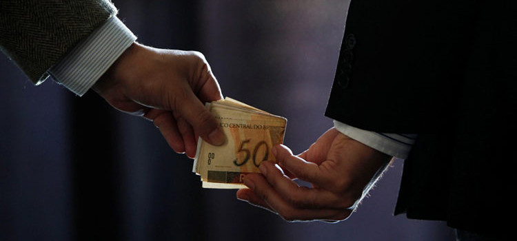 Transparência Internacional lança 70 medidas legislativas contra a corrupção