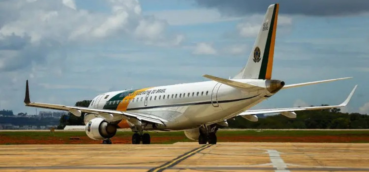 Jatinhos da FAB: 'Uber' de ministros já passa de mil voos