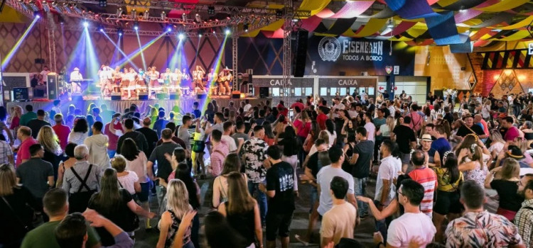 Blumenau celebra o verão com retorno da Sommerfest e atrações nacionais