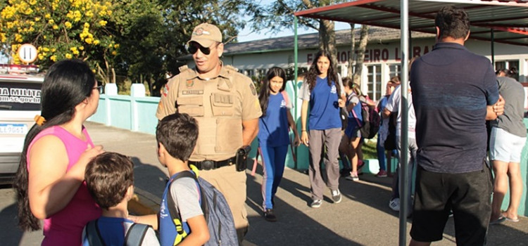 PMSC aplica Programa Rede de Segurança Escolar