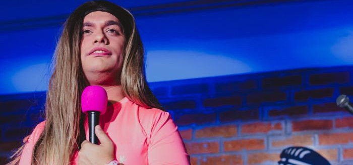 Bruna Feitoria apresenta o espetáculo 