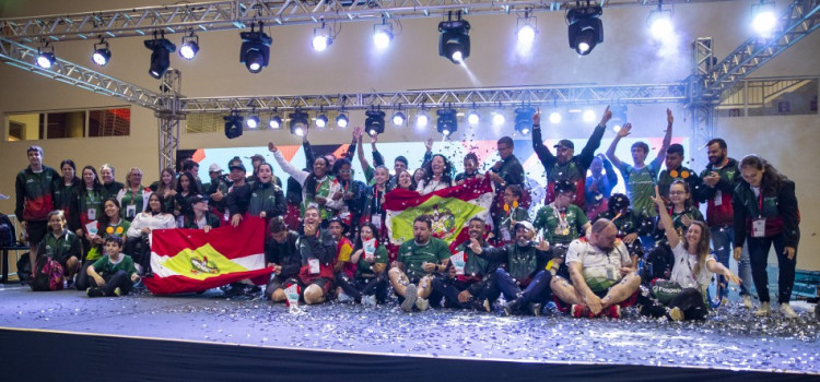 Blumenau conquista 50 medalhas nas Paralimpíadas Escolares