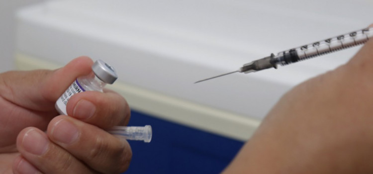 Covid-19: Blumenau amplia a vacinação bivalente