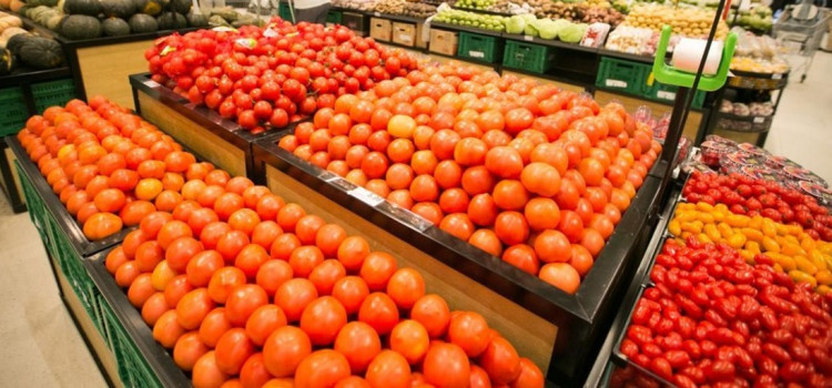 Mercado mantém mau humor com a economia