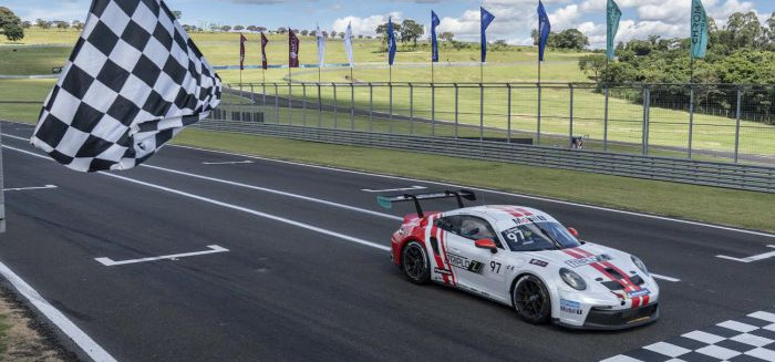 Jeff Giassi acelera em Interlagos de olho no topo da Porsche Cup