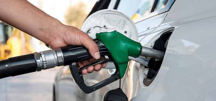Gasolina no sul tem maior queda do Brasil