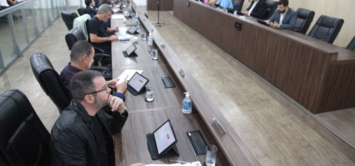 Câmara aprova apoio a protetores de animais e Chope em Metro