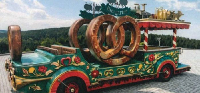 Oktoberfest terá novo carro alegórico inspirado no bretzel