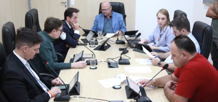 Câmara: comissões analisam quase 50 projetos nesta terça