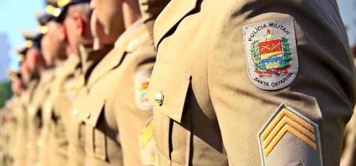 Mulher é flagrada furtando carne em comércio na Água Verde