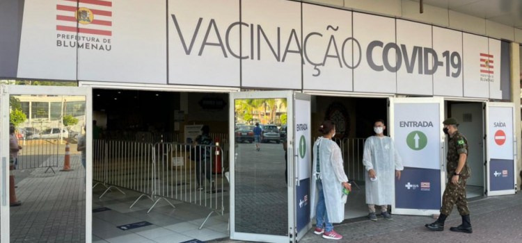 Blumenau abre nova agenda para vacinação contra a Covid-19