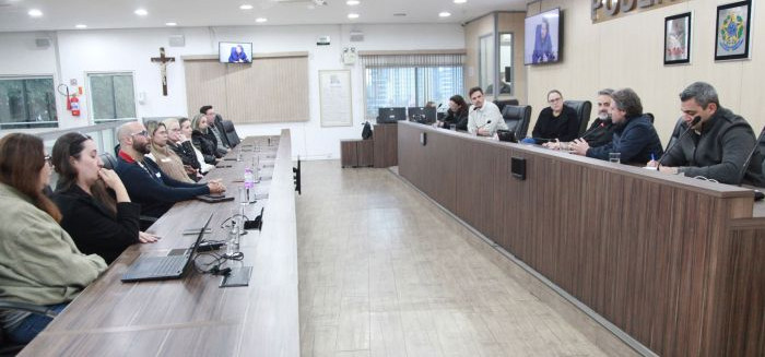 Saúde apresenta balanço na Câmara e esclarece repasses e filas