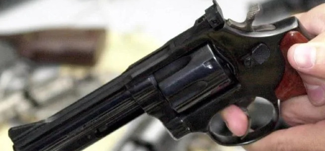 Homem é preso depois de ameaçar irmão