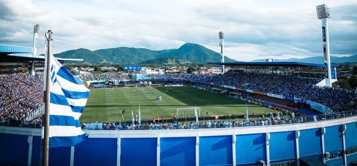 Avaí contesta PGE-SC e prova regularidade para evitar falência