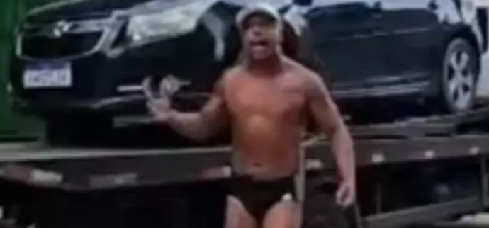 Homem tenta impedir guincho de carro e acaba preso