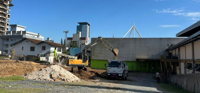 Vila Germânica começa obra de R$ 3 milhões para ampliar a Oktoberfest