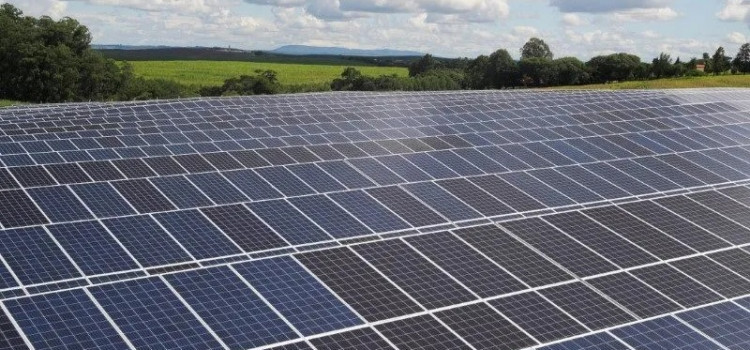 Como a energia solar será taxada em 2023?
