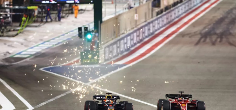 Leclerc vence em 1ª dobradinha da Ferrari