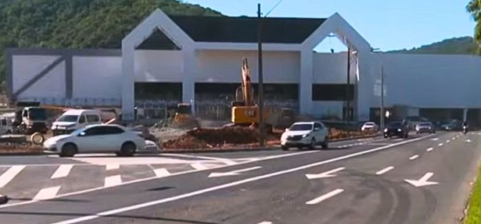 Nova Rua da Havan é liberada e muda trânsito no Centro Histórico