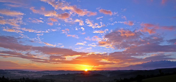 Sol deve reaparecer no decorrer desta terça