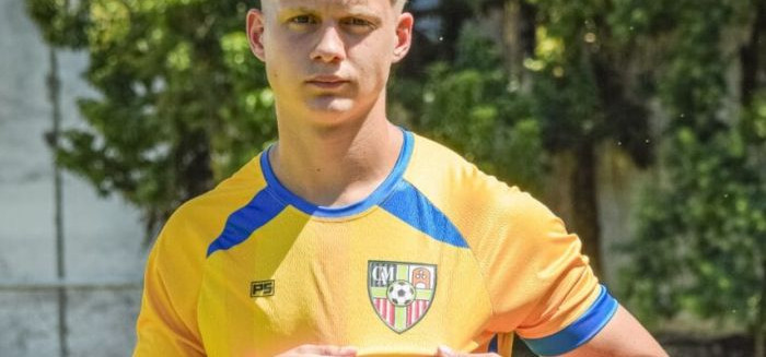 Camisa do Metropolitano viraliza na Europa